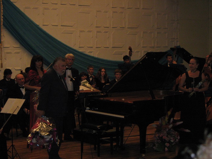 На концерте симфонического оркестра акима ВКО, Усть-Каменогорск, 2010г