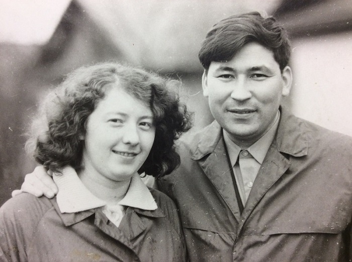 С будущей супругой Руфиёй. Алматы, 1970г